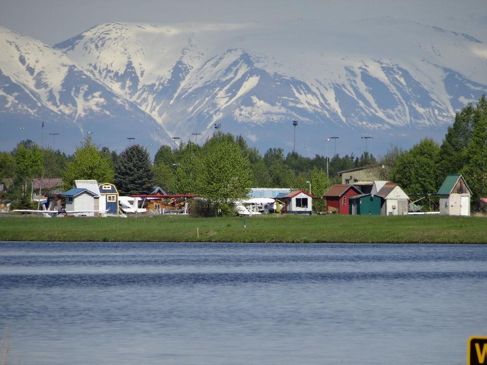 Coast Inn At Lake Hood Anchorage Exterior photo